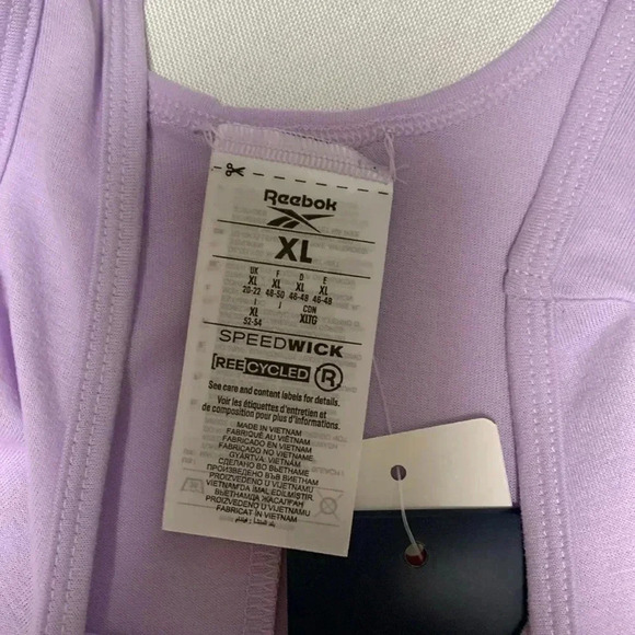 REEBOK Women’s Shirt, Size XL. - Picture 2 of 3